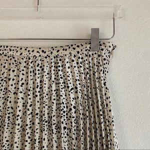 ASOS DESIGN satin pleat leopard midi skirt SZ 4